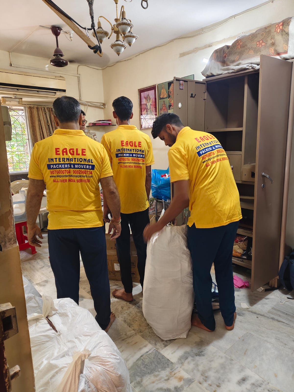 Packing Team